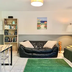 : T2 Avec Jardin, Parking Et Climatisation Appartement