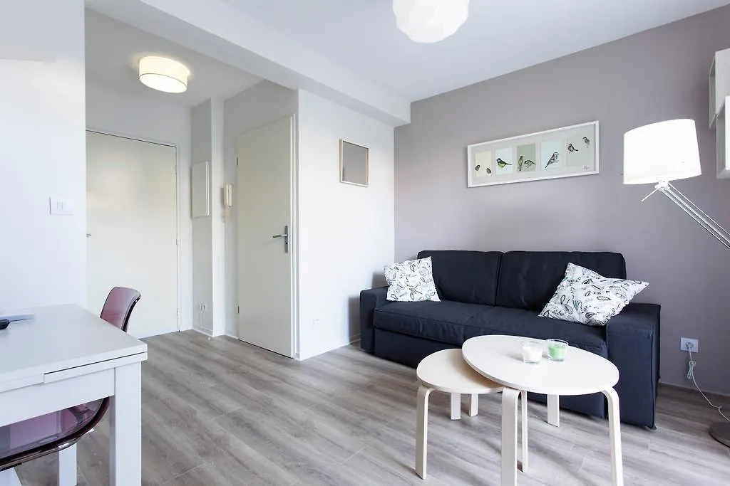 Appartement Hôtel Studio Brassens Blagnac-Escale A Toulouse France